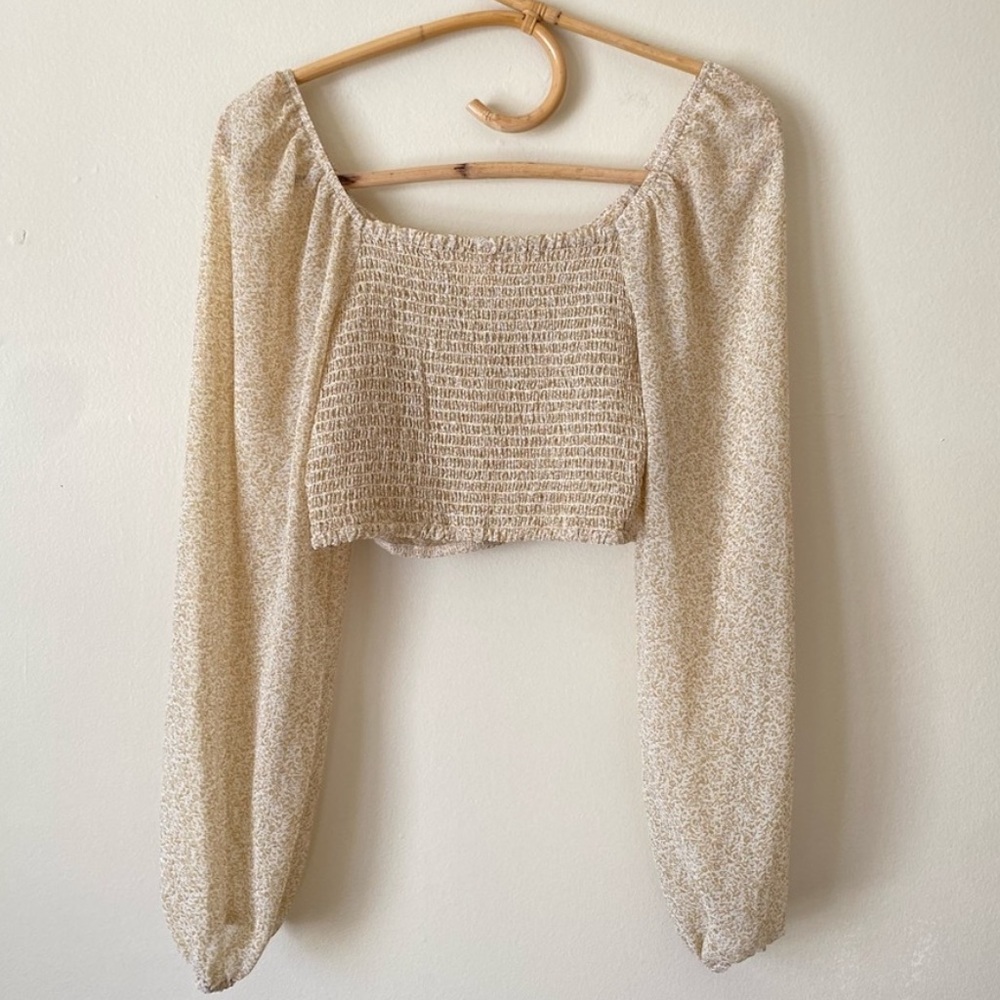 NWT Altar’d State Floral Cropped Cream Ivory Gold Blouse Top - Picture 3 of 5